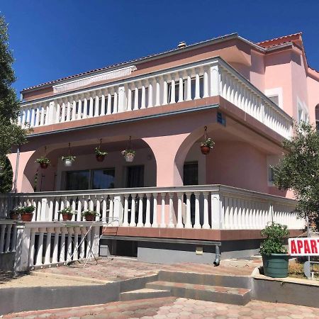 Krk Kornic Apartments Exterior foto